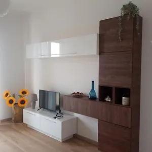 https://nonna-pella-casa-vacanze-appartamento-ginestra.hotelitalianriviera.com